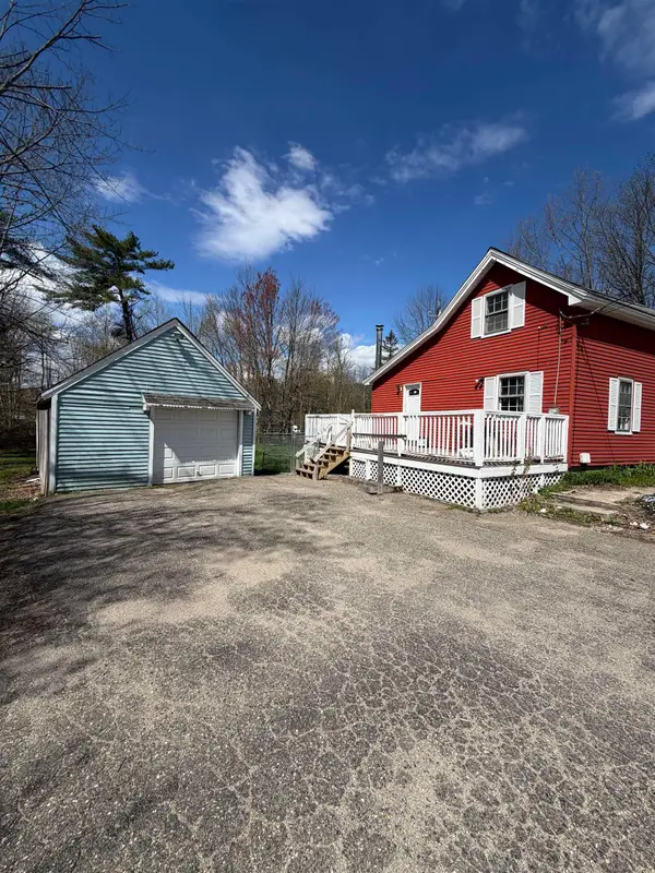 260 Charles Street, Farmington, NH 03835