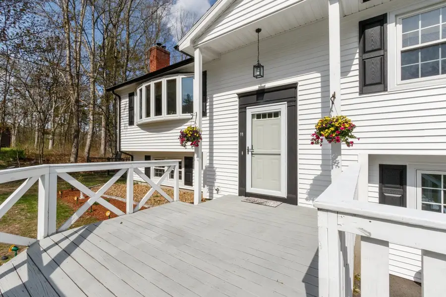 11 Mathew Drive, Merrimack, NH 03054 - #3