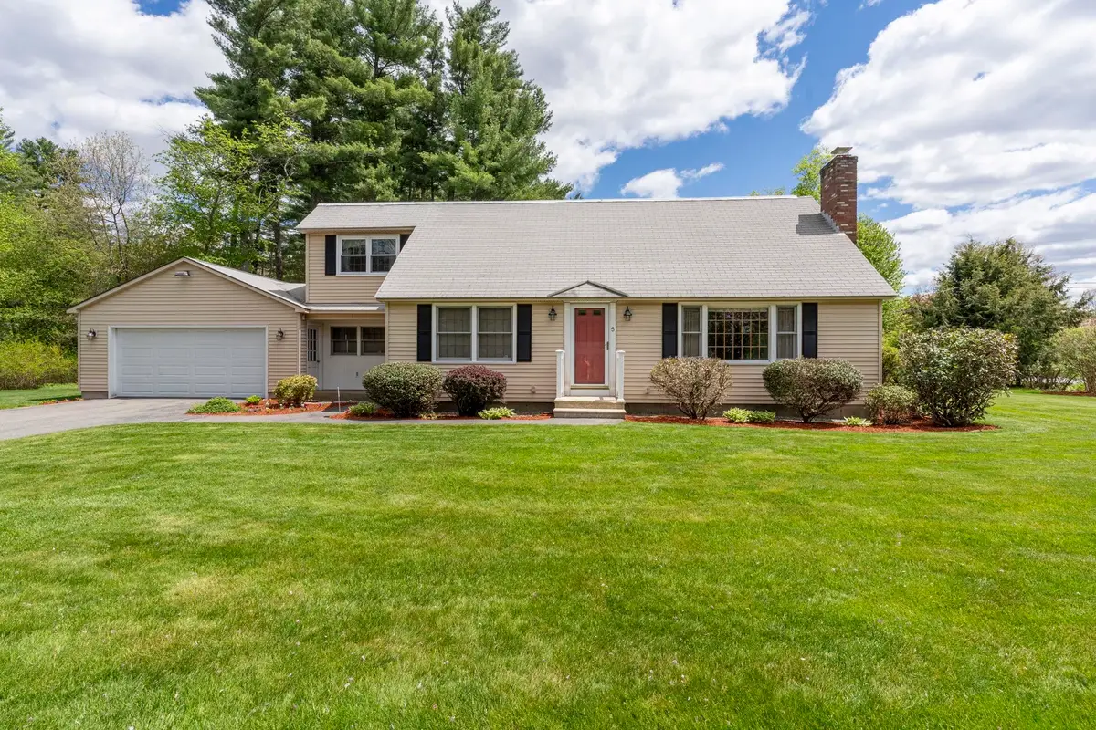 5 Courtland Drive, Merrimack, NH 03054 - #1