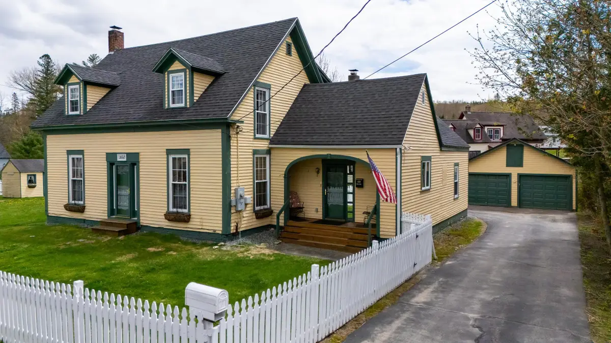 7 Pleasant Street, Lancaster, NH 03584 - #1