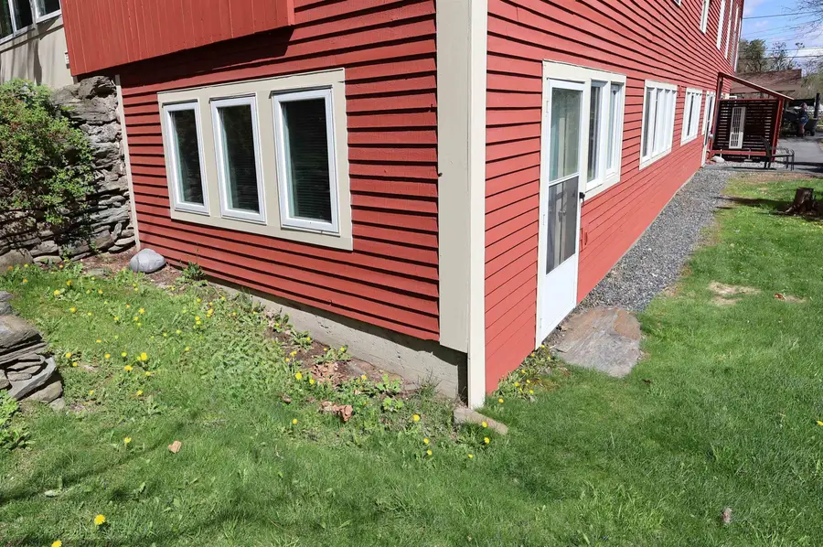 16 Hemlock Ridge Drive #101, Wilder, VT 05088 - #3