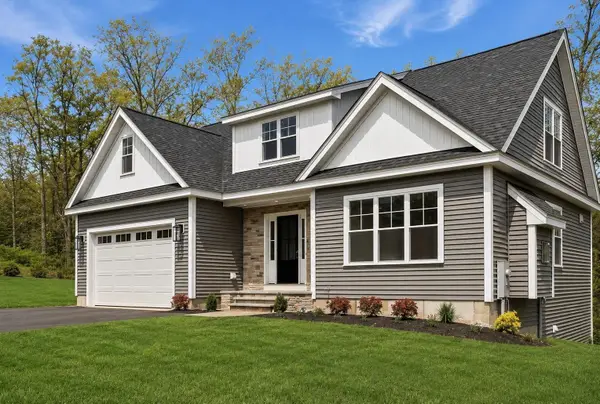 68 Farmington Road, Nashua, NH 03060