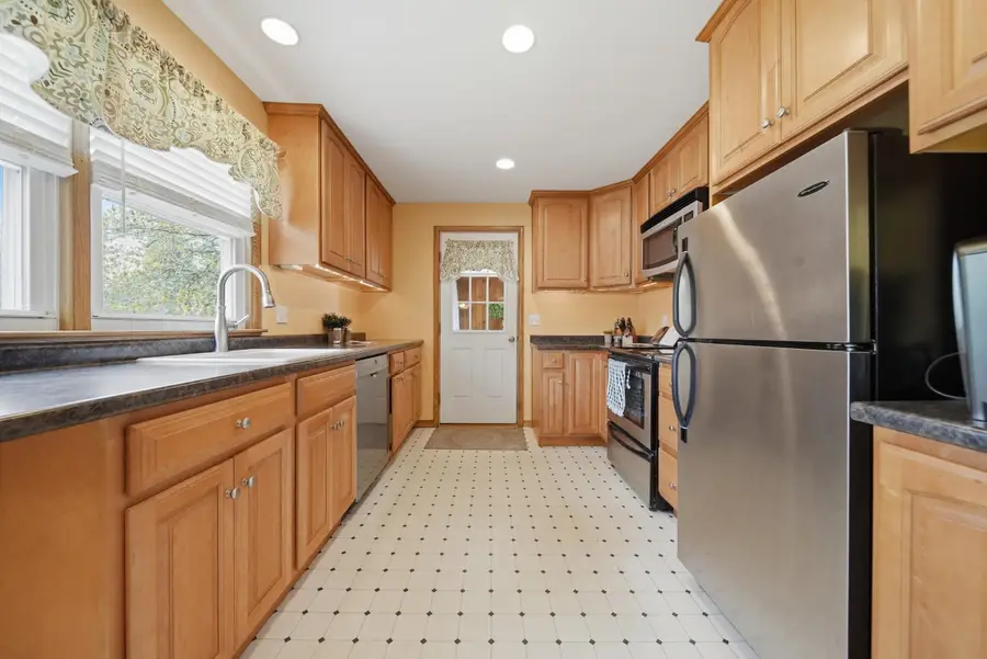 199 Coral Avenue, Manchester, NH 03104 - #3