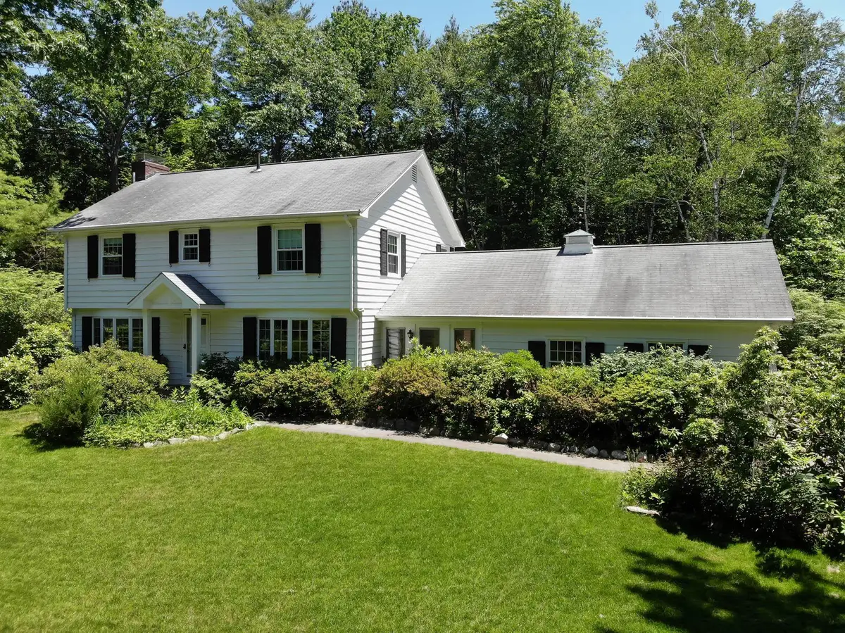 16 Marlowe Road, Nashua, NH 03062 - #1