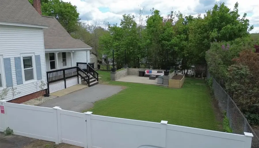 19 High Street, Derry, NH 03038 - #2