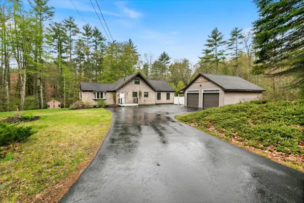 149 Pheasant Run Drive, Chester, NH 03036