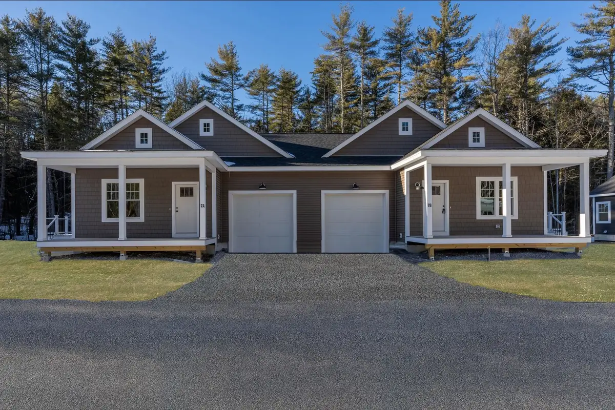 3B Debbie Lane, Amherst, NH 03031 - #1