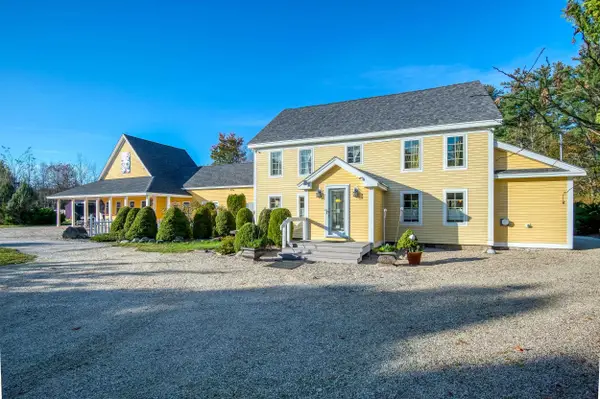 146 Calef Highway, Barrington, NH 03825