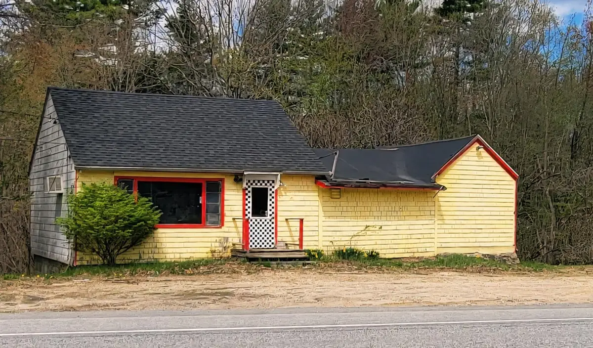 330 NH 125 Route, Brentwood, NH 03833 - #1