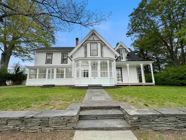 2 Pine Street, Windsor, VT 05089