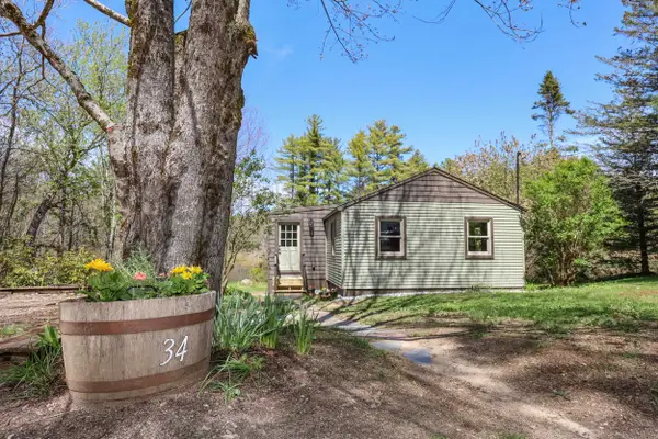 34 Icehouse Lane, Greenfield, NH 03047