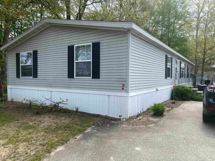 30 Stacey Avenue, Seabrook, NH 03874 - #2