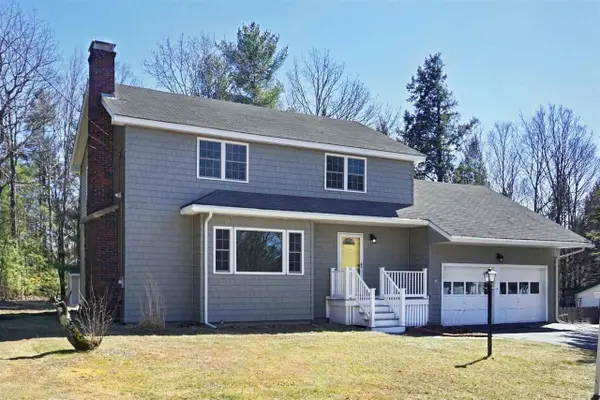 19 Hillview Terrace, Farmington, NH 03835