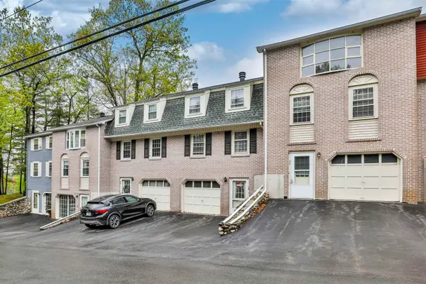 37 Cannongate III Road, Nashua, NH 03063