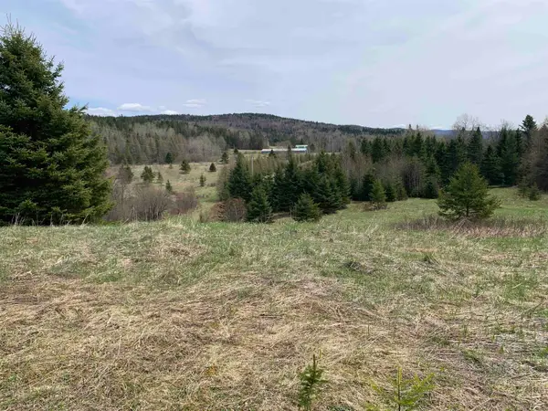53 North Hill Road, Stewartstown, NH 03597