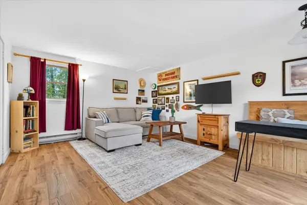 8581 Vermont Route 30 #B, Jamaica, VT 05343