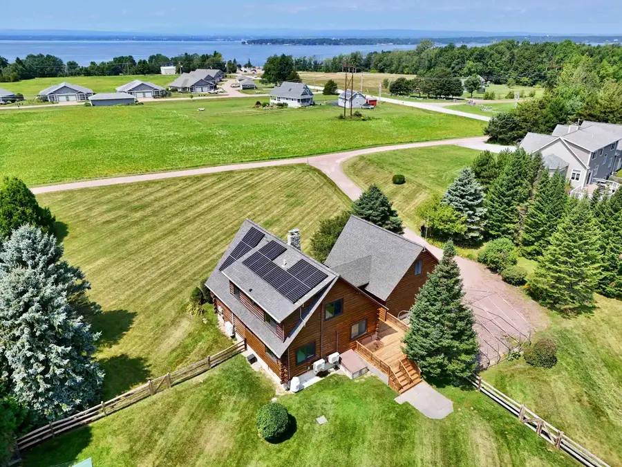 8 Maynard Court, Grand Isle, VT 05458 - #2