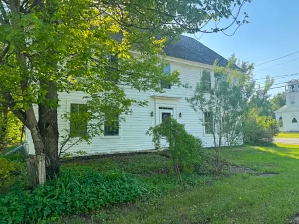 16 Bird Street, Poultney, VT 05764