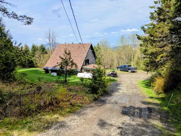 17 Plateau Road, Stewartstown, NH 03597