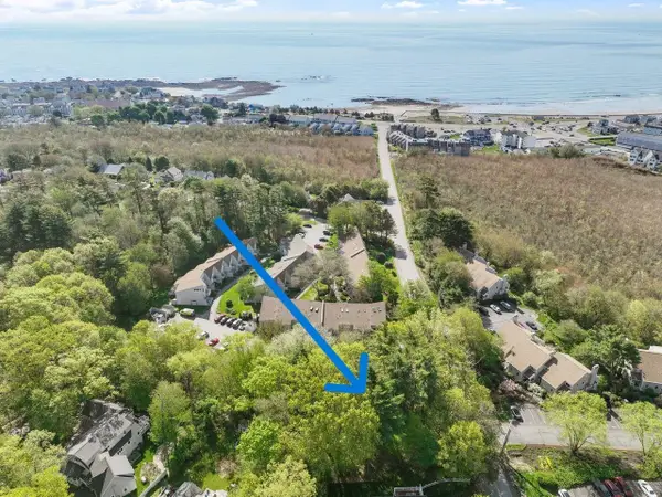 15 Cusack Road, Hampton, NH 03842