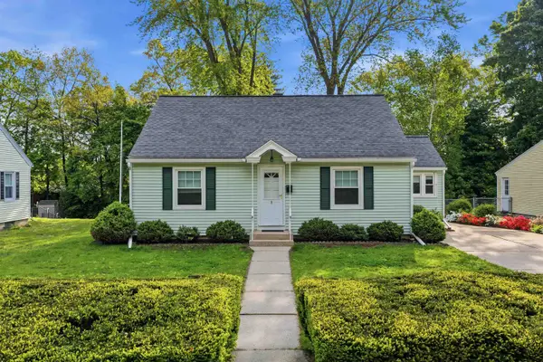 8 Burnham Avenue, Nashua, NH 03064
