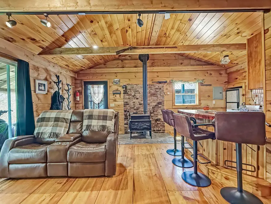 36 Moss Drive, Stewartstown, NH 03576 - #3
