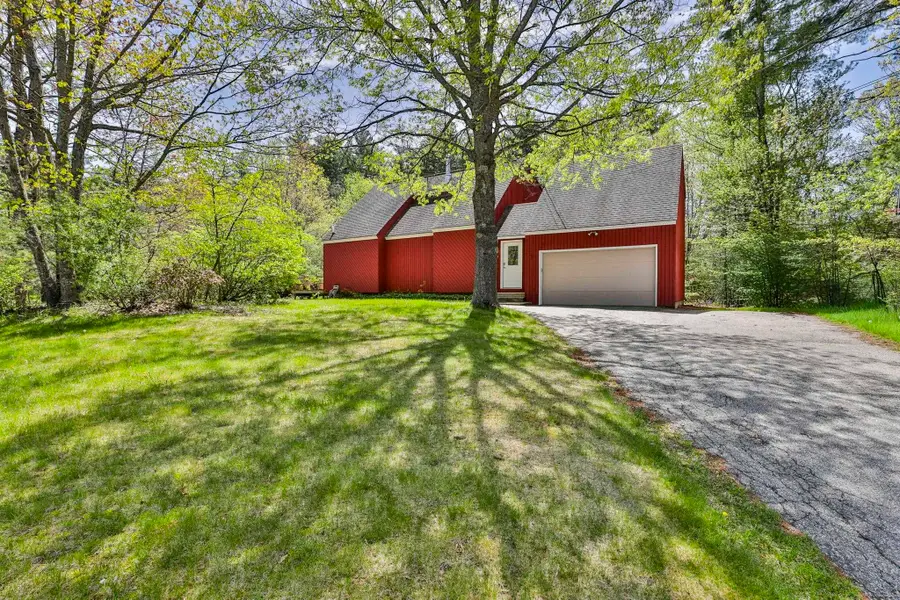 21 St Laurent Drive, Hudson, NH 03051 - #2