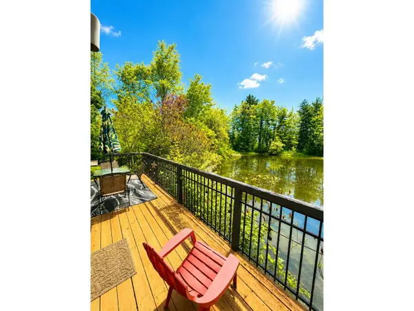 9 Lake Forest Drive, Burlington, VT 05401