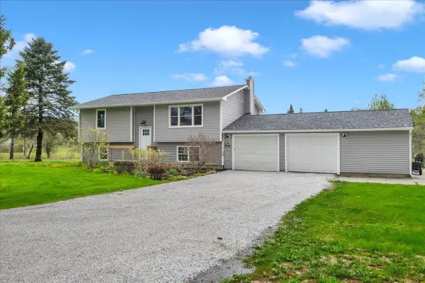 1029 Old Creamery Road, Williston, VT 05495