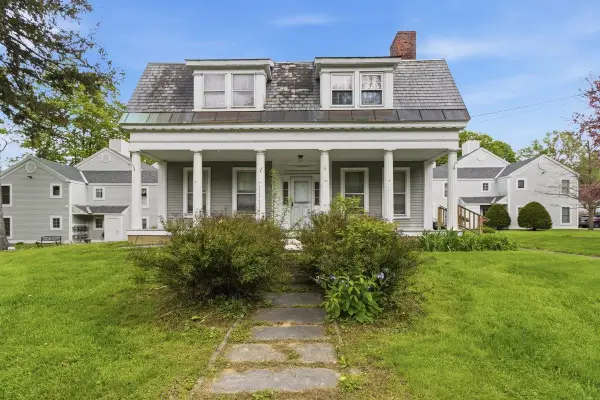 432 South Street #D2, Bennington, VT 05201