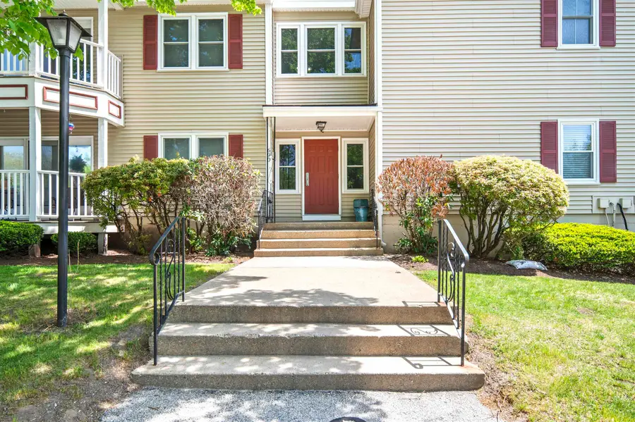 690 S Porter Street #31, Manchester, NH 03103 - #2