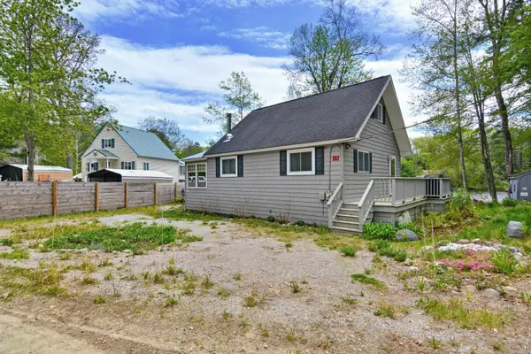 33 Moccasin Trail, Hillsborough, NH 03244
