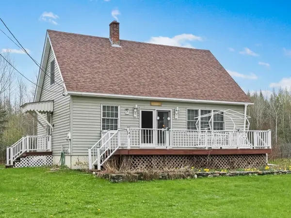 347 River Road, Canaan, VT 05902