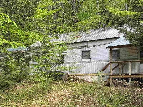 67 Old Pound Road, Effingham, NH 03882