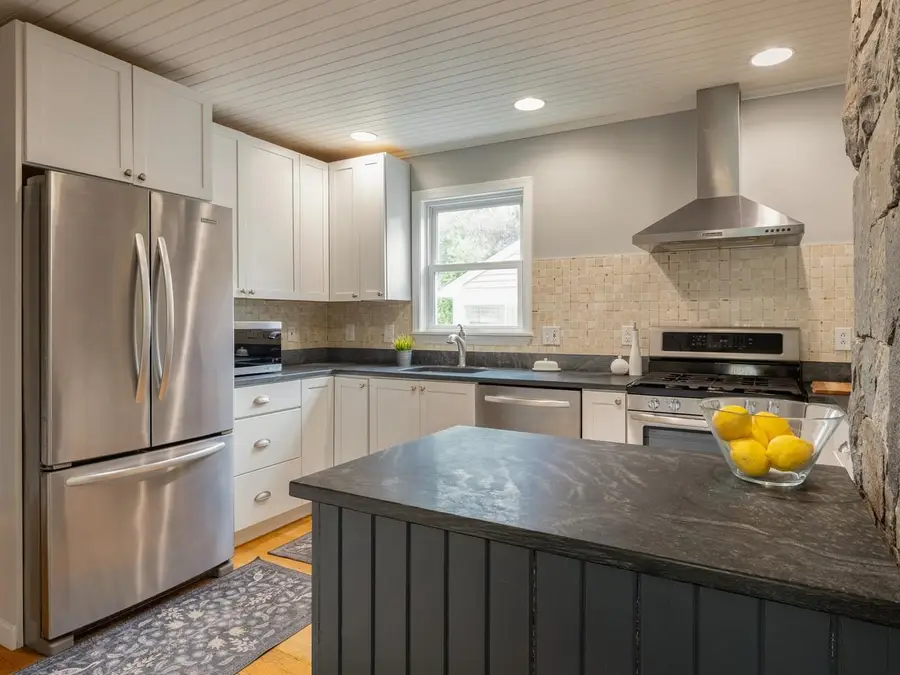 113 Maplewood Drive, Shelburne, VT 05482 - #3