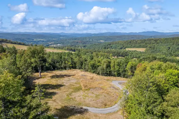 1985 Gee Hill Road, Royalton, VT 05068