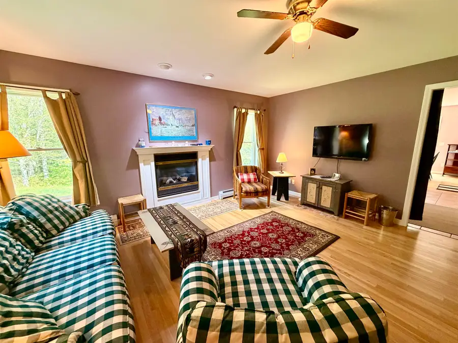52 Ruth Way, Wilmington, VT 05363 - #2