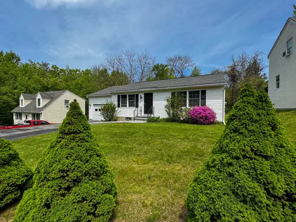 32 Albe Drive, Bennington, VT 05201