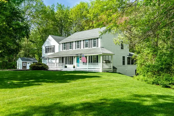 4 Leary Drive, Litchfield, NH 03052