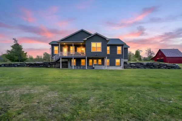 28 Rileys Way, Highgate, VT 05459