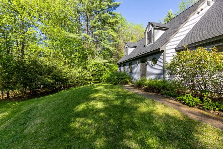 2 Carriage Lane, Hanover, NH 03755 - #3