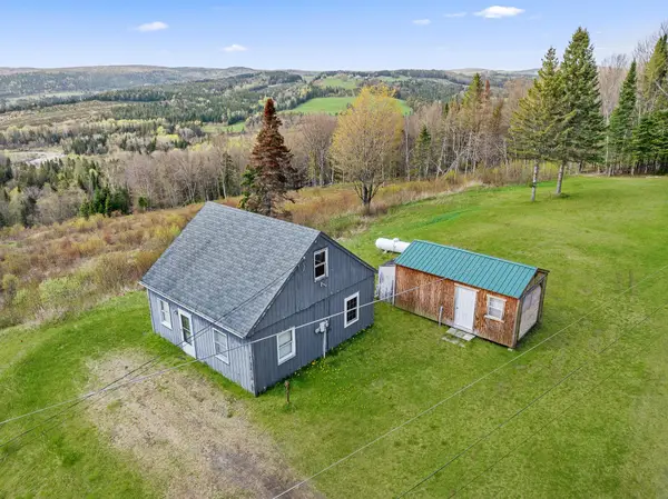 131 Daniel Beard Road, Pittsburg, NH 03592