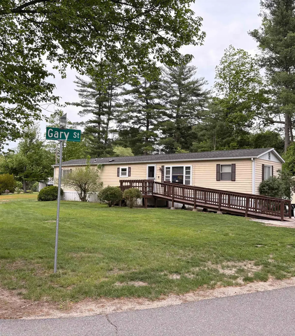 11 Gary Street, Nashua, NH 03062-3569 - #1