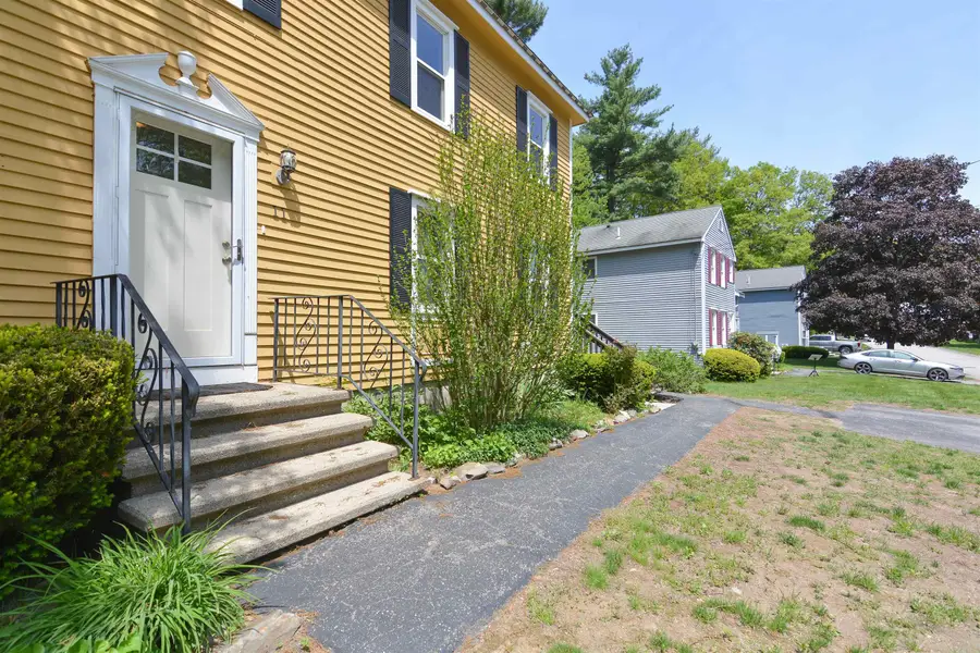 11 Beaujolais Drive, Nashua, NH 03062 - #3