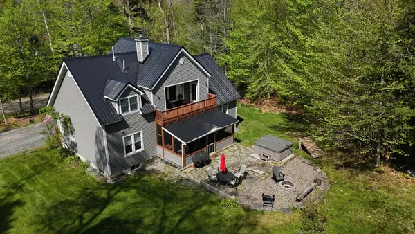 53 Country Lane, Wardsboro, VT 05360