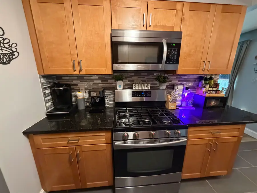 1 Louisburg Square, Nashua, NH 03060 - #2