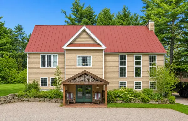 4427 West Hill Road South, Jamaica, VT 05343