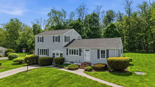 4 Scottsdale Road, Atkinson, NH 03811