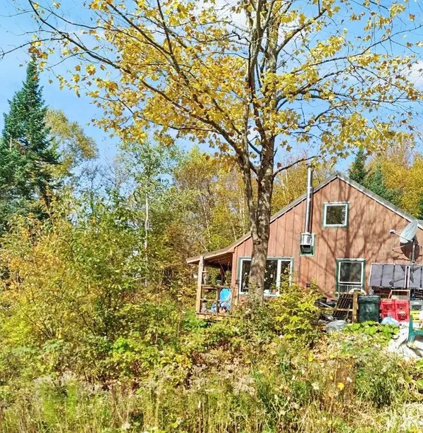 11 Roy Boulevard, Pittsburg, NH 03592