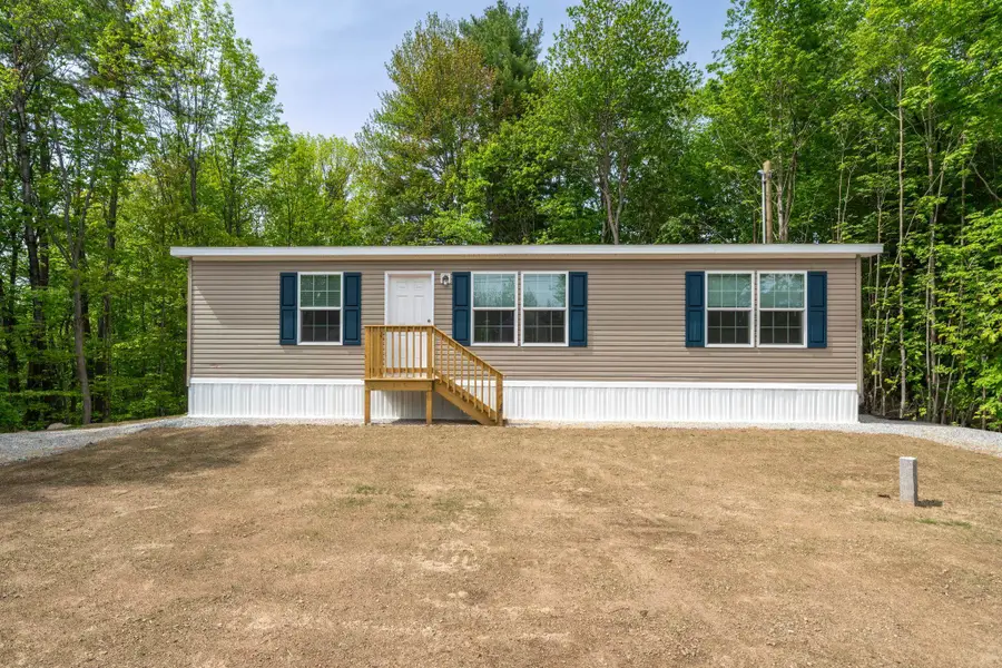 11 Hill Street, Hillsborough, NH 03244 - #2